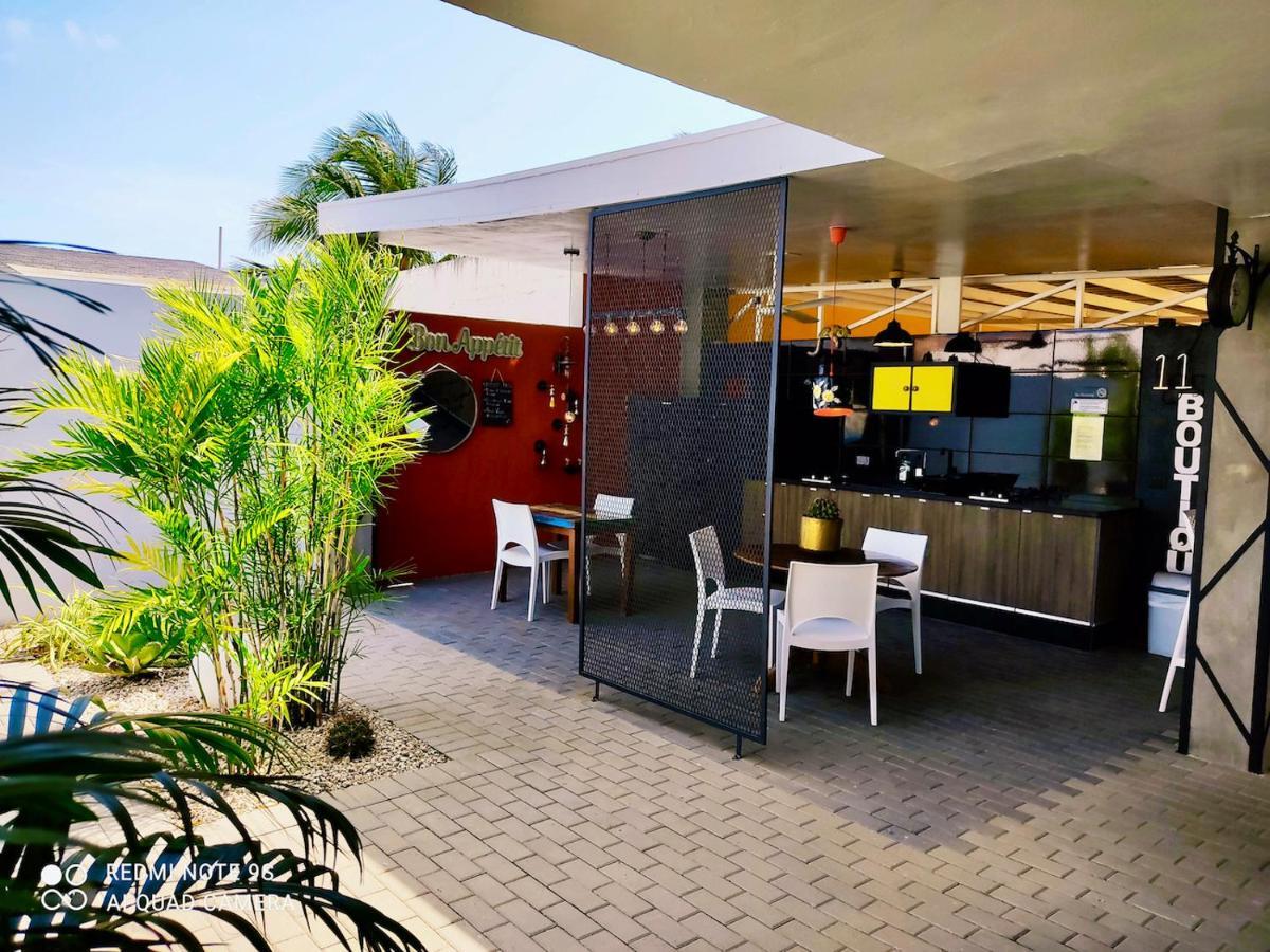 Studios 11And11Aruba شاطئ بالم المظهر الخارجي الصورة